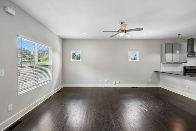 906 Smiley St, Nashville, TN 37206