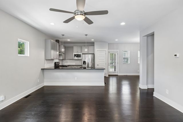 906 Smiley St, Nashville, TN 37206