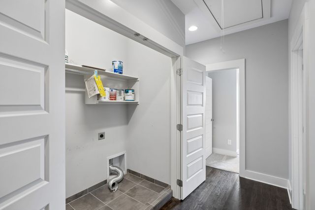 906 Smiley St, Nashville, TN 37206