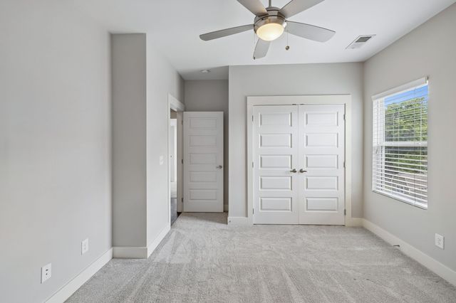 906 Smiley St, Nashville, TN 37206