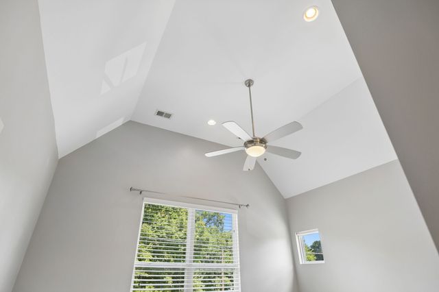 906 Smiley St, Nashville, TN 37206