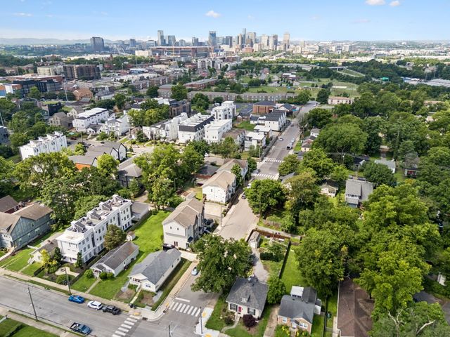 906 Smiley St, Nashville, TN 37206