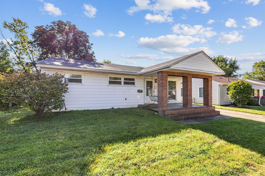 4326 Brookgrove Drive, Grove City, OH 43123