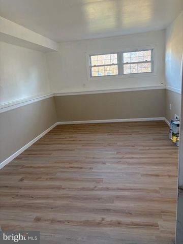 8 LYNCH FARM DR, Newark, DE 19713