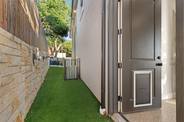 12210 Lake Forest Drive, Azle, TX 76020