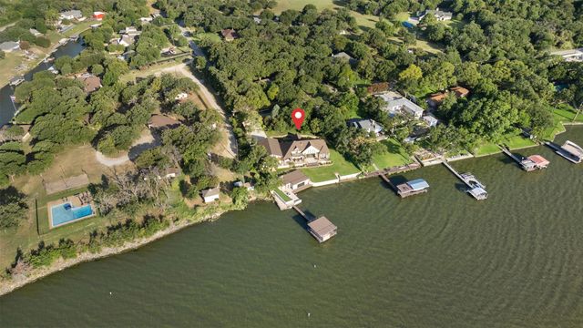 12210 Lake Forest Drive, Azle, TX 76020