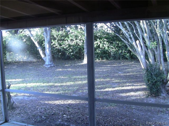 9081 N Golfview Drive, Citrus Springs, FL 34434