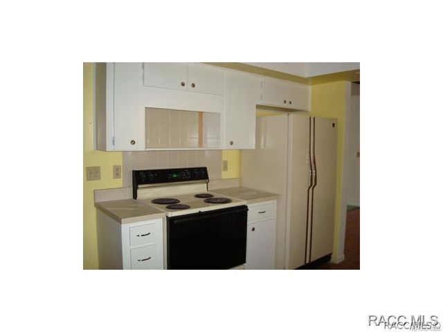 9081 N Golfview Drive, Citrus Springs, FL 34434