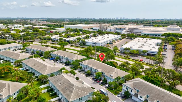 576 PARSONS Way, Deerfield Beach, FL 33442