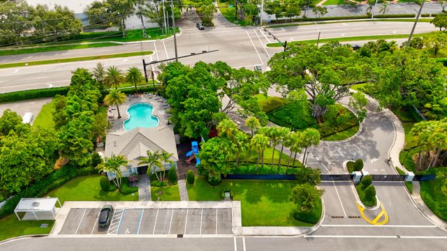 576 PARSONS Way, Deerfield Beach, FL 33442