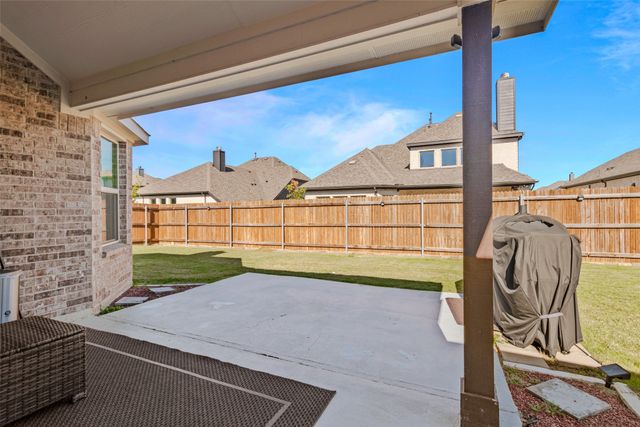 1124 Diamond Dove Drive, Little Elm, TX 75068