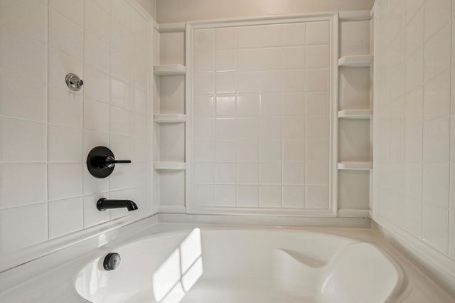 621 Betty Lou Dr, Madison, TN 37115