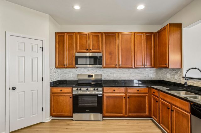 621 Betty Lou Dr, Madison, TN 37115