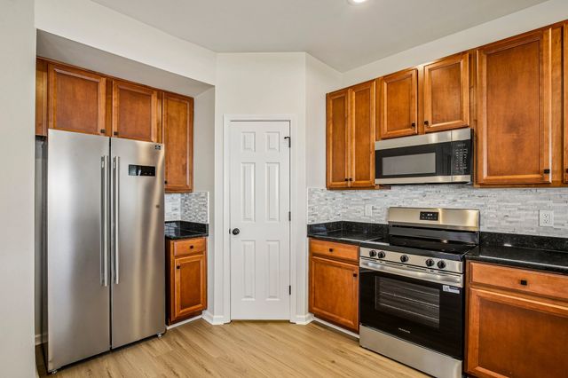 621 Betty Lou Dr, Madison, TN 37115