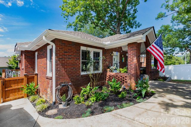 752 Fairview Road, Asheville, NC 28803