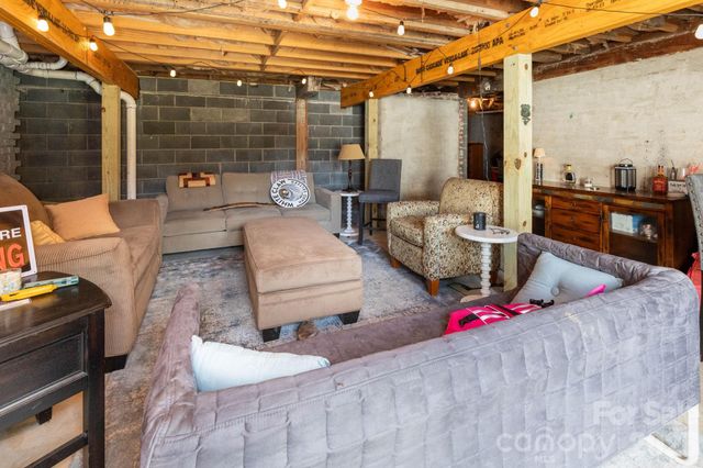 752 Fairview Road, Asheville, NC 28803