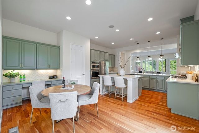 12428 232nd Terrace NE, Redmond, WA 98053
