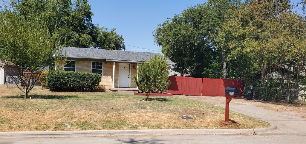 935 Powell Road, Mesquite, TX 75149