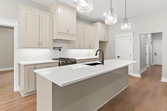 24 Brilliante Lane, Hot Springs Village, AR 71909