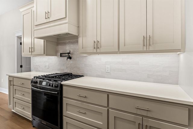 24 Brilliante Lane, Hot Springs Village, AR 71909