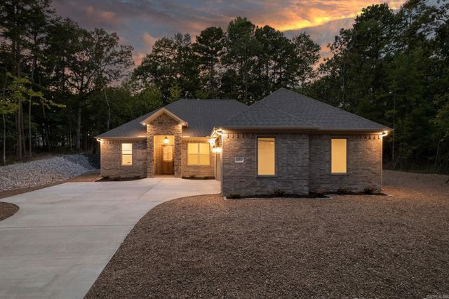 24 Brilliante Lane, Hot Springs Village, AR 71909