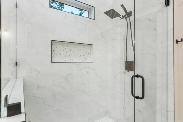 24 Brilliante Lane, Hot Springs Village, AR 71909