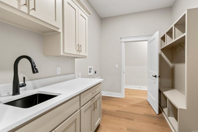 24 Brilliante Lane, Hot Springs Village, AR 71909