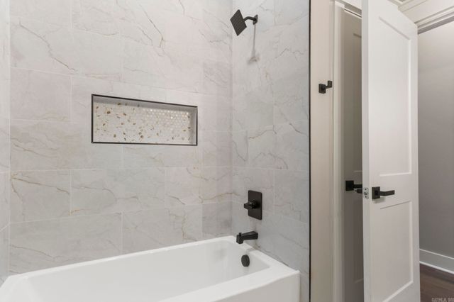 24 Brilliante Lane, Hot Springs Village, AR 71909