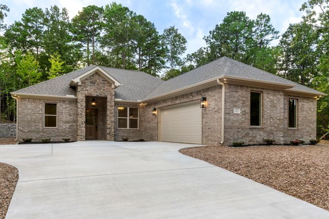 24 Brilliante Lane, Hot Springs Village, AR 71909