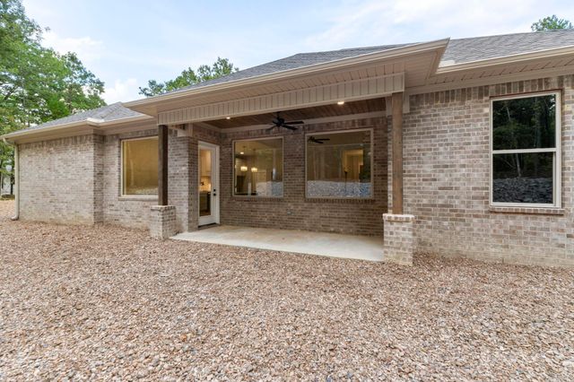 24 Brilliante Lane, Hot Springs Village, AR 71909