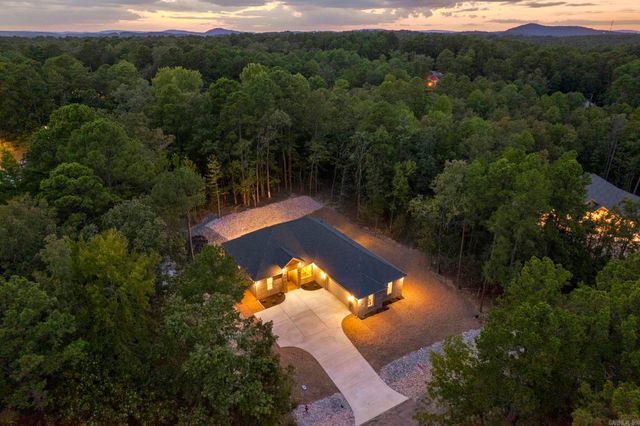 24 Brilliante Lane, Hot Springs Village, AR 71909