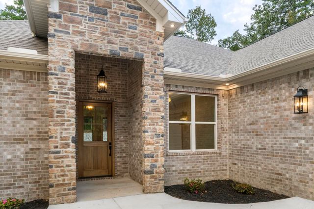 24 Brilliante Lane, Hot Springs Village, AR 71909