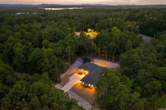 24 Brilliante Lane, Hot Springs Village, AR 71909