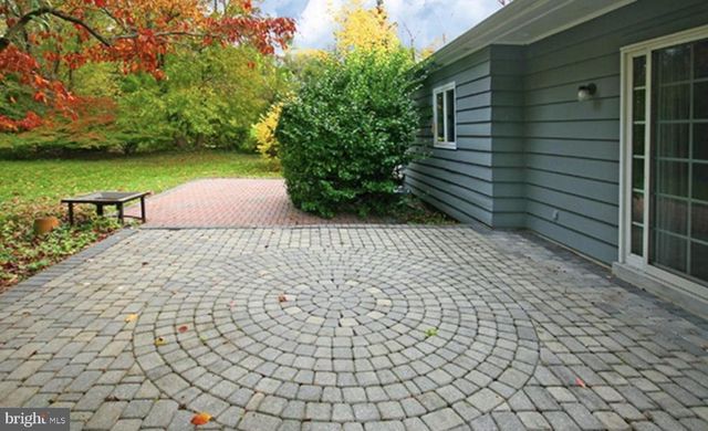 1121 CLUB HOUSE RD, Gladwyne, PA 19035