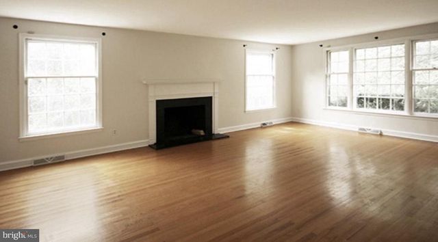 1121 CLUB HOUSE RD, Gladwyne, PA 19035