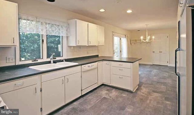 1121 CLUB HOUSE RD, Gladwyne, PA 19035