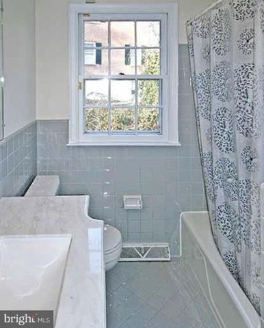 1121 CLUB HOUSE RD, Gladwyne, PA 19035