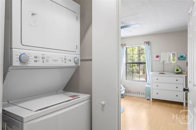 39 Helmsman Court, Savannah, GA 31410