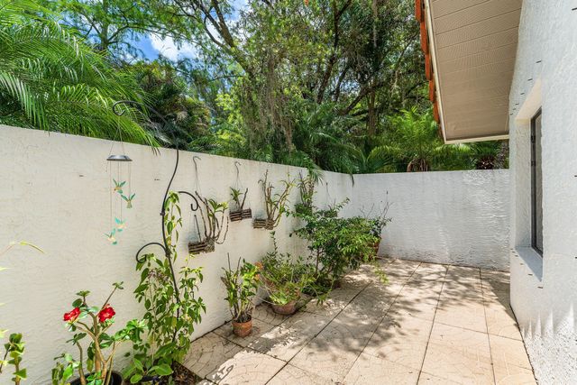 1488 SE Colony Way, Jupiter, FL 33478