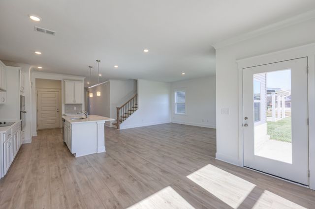 2023 Bennett Creek Drive, Columbia, TN 38401