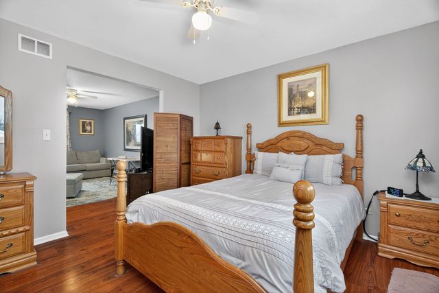 13940 S Teakwood Drive, Homer Glen, IL 60491