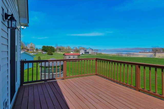 132 East Shore South, Grand Isle, VT 05458