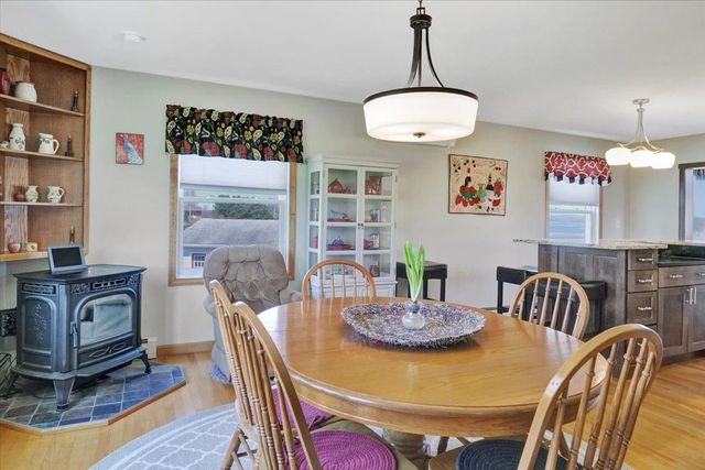 132 East Shore South, Grand Isle, VT 05458