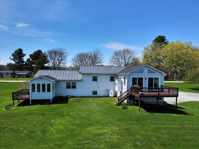 132 East Shore South, Grand Isle, VT 05458