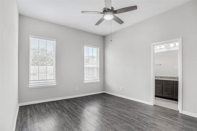 6532 Geisler Crossing Lane, Dickinson, TX 77539