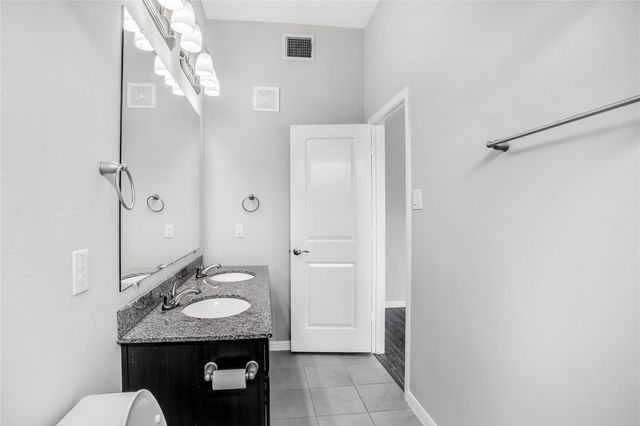 6532 Geisler Crossing Lane, Dickinson, TX 77539