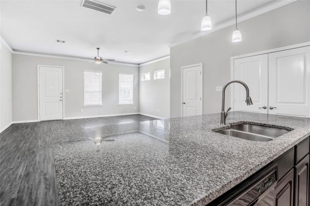 6532 Geisler Crossing Lane, Dickinson, TX 77539