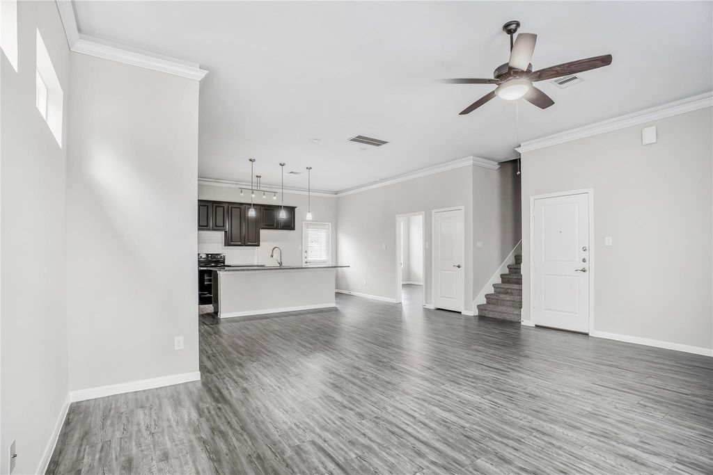 6532 Geisler Crossing Lane, Dickinson, TX 77539