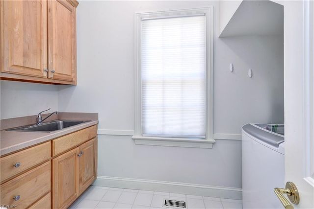 2509 Sanctuary DR, Williamsburg, VA 23185