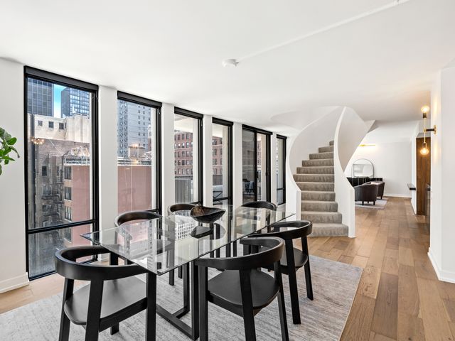 200 E Delaware Place 8C-9C, Chicago, IL 60611